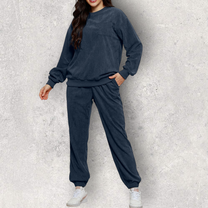 Round Neck Sweatshirt and Sweatpants Set