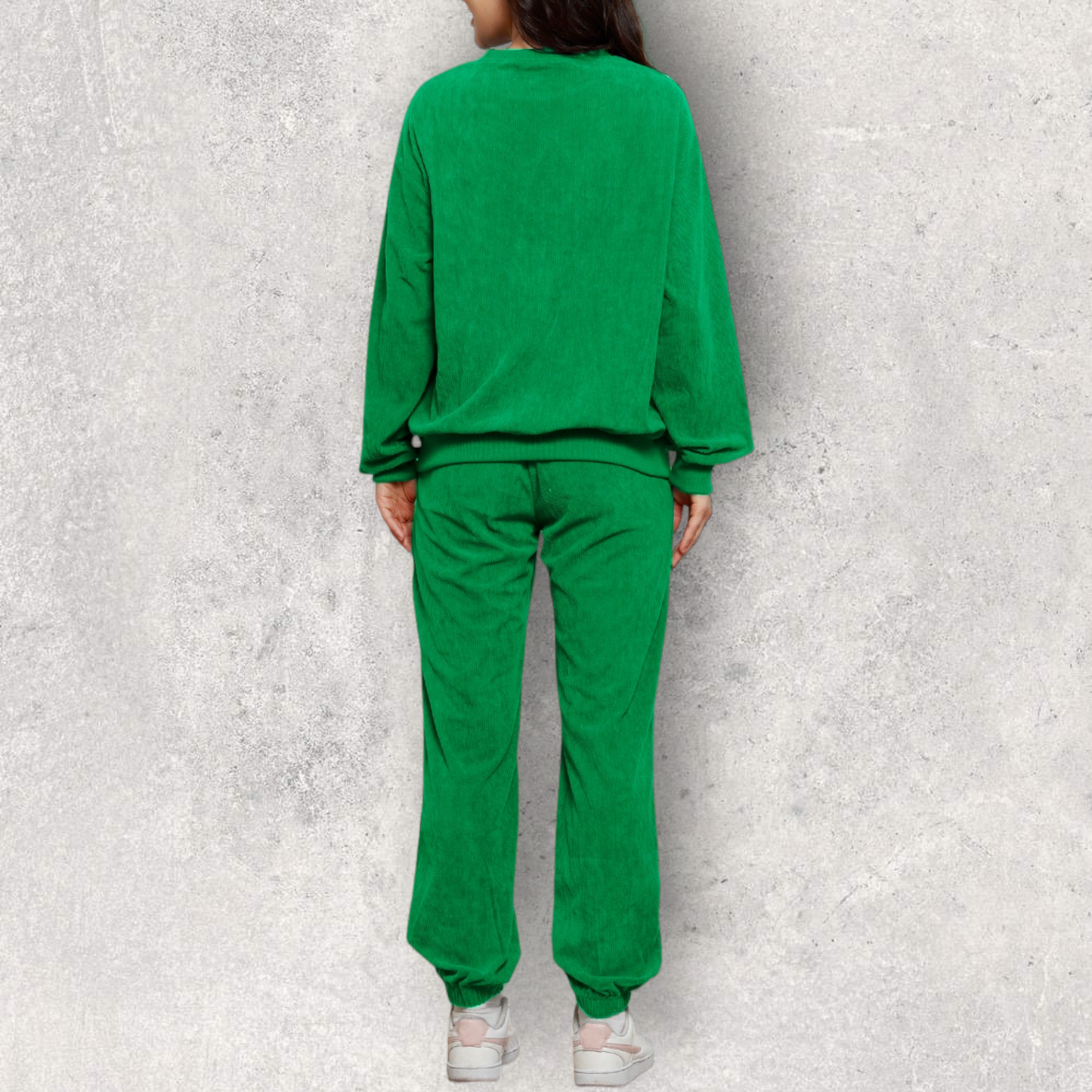 Round Neck Sweatshirt and Sweatpants Set
