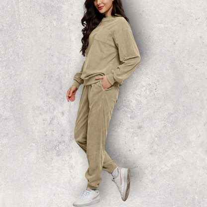Round Neck Sweatshirt and Sweatpants Set