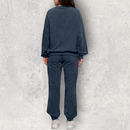 Round Neck Sweatshirt and Sweatpants Set