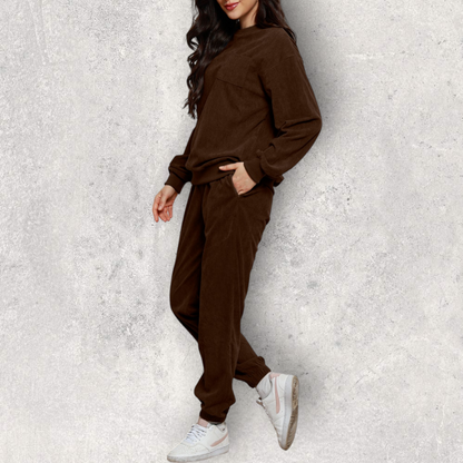 Round Neck Sweatshirt and Sweatpants Set